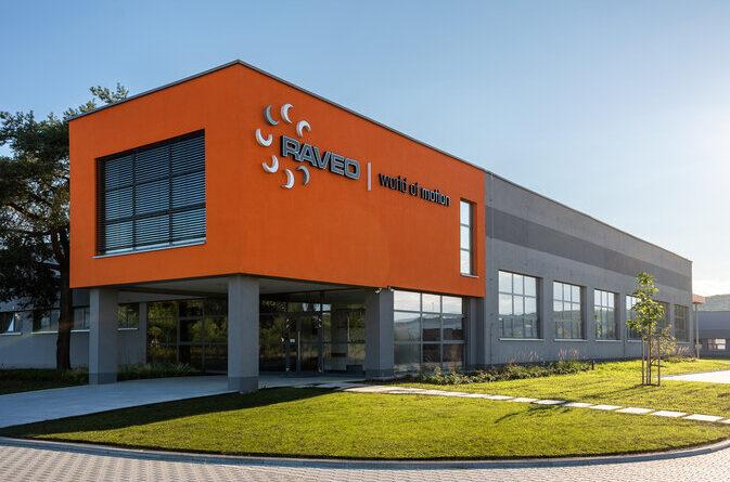 Raveo hala