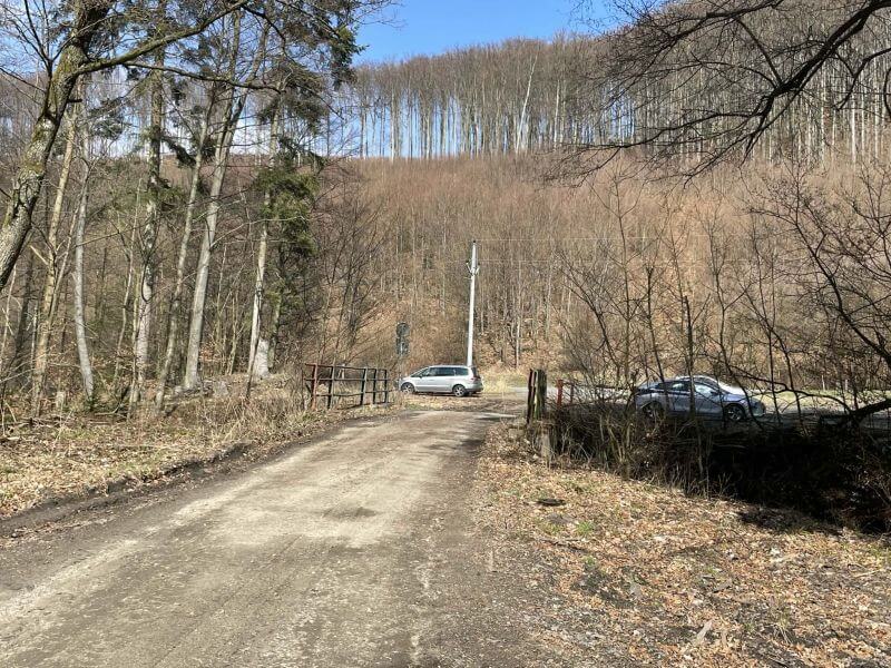 nehlídané parkoviště